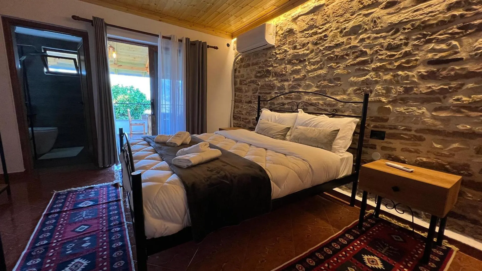 Guest House Loloci Gjirokastër Albania