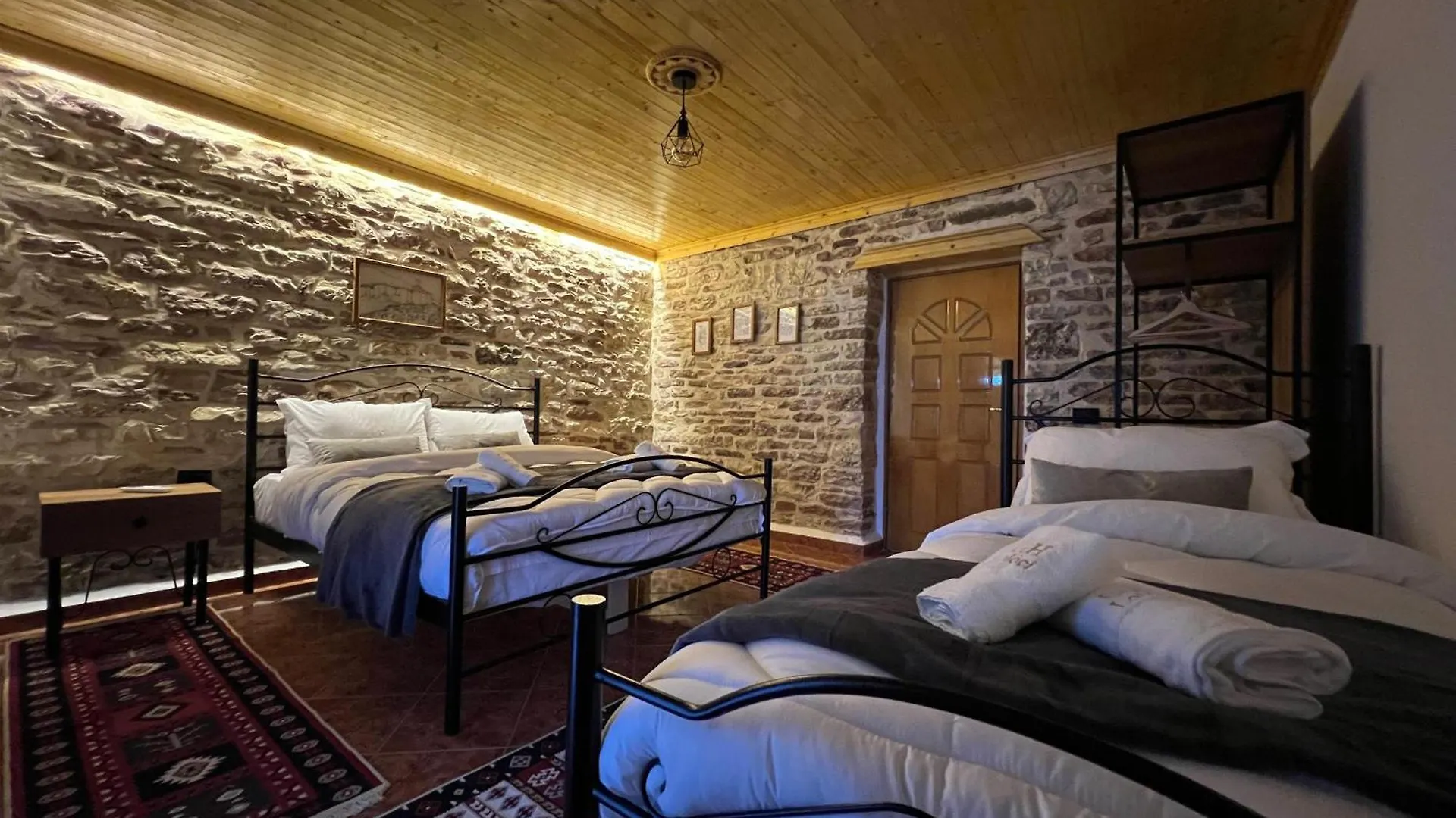 Guest House Loloci Gjirokastër